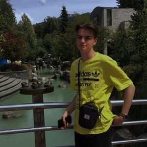 Meet your Posher, Kyle